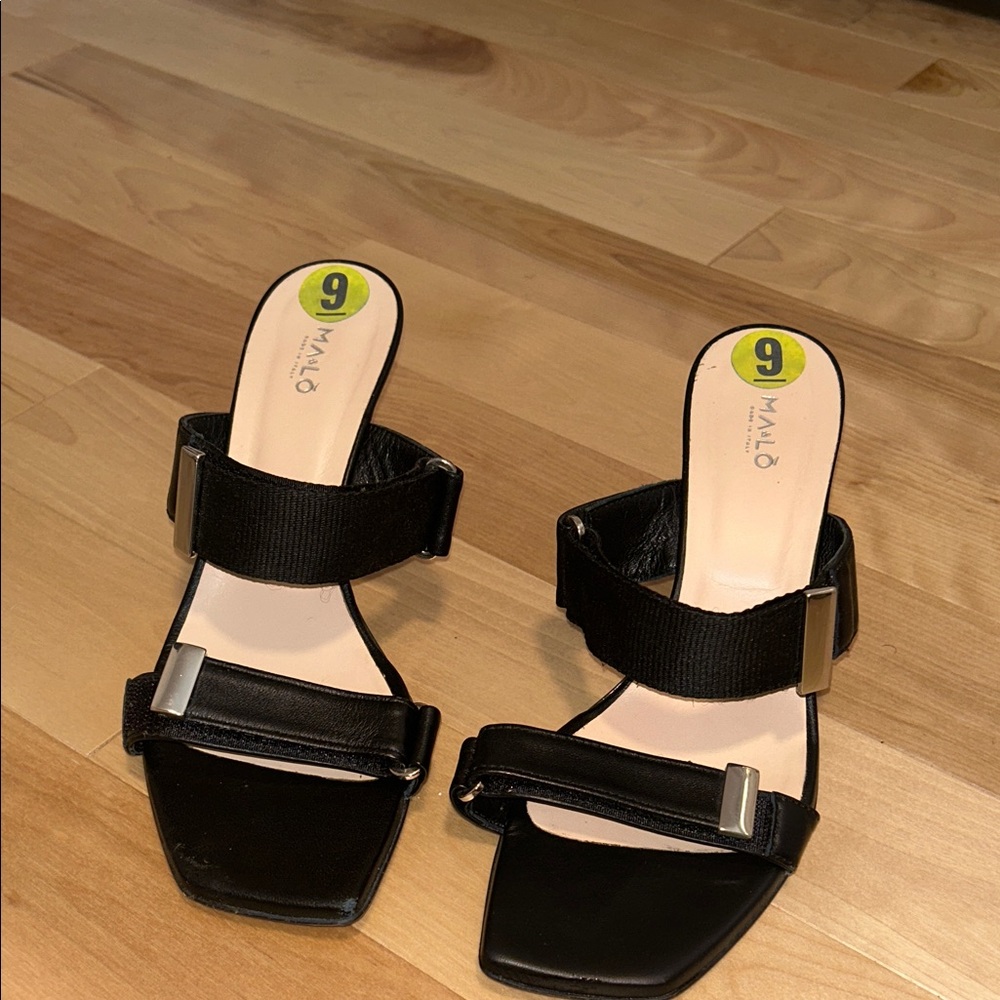 Black Women's Heeled Sandals - Picture 1 of 3